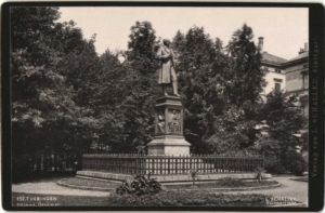 Uhland-Denkmal-Sammelfoto_L_Schaller_1896