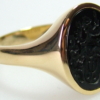 Siegelring Modell 16 / Gelbgold / Onyx Siegelring Modell 16 / Gelbgold / Onyx