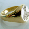 Siegelring Modell BM / Gelbgold / Weißgoldplatte Siegelring Modell BM / Gelbgold / Weißgoldplatte